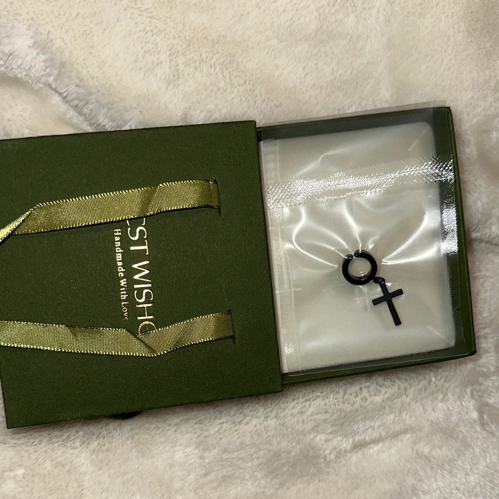 Fashion Black Cross Ear Clip -Single